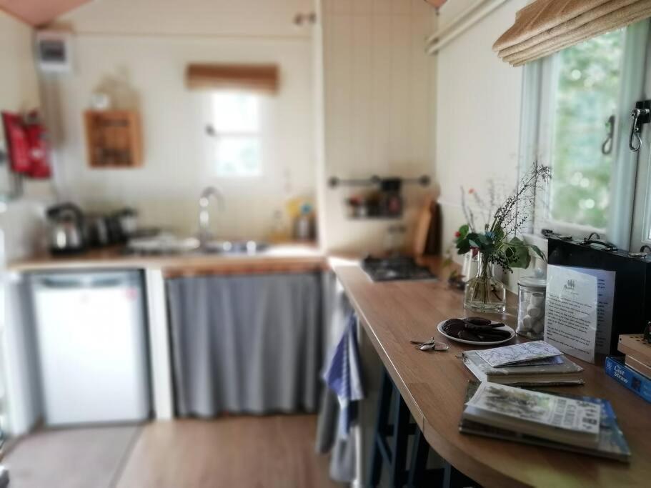Penn Bergeyn Shepherd'S Huts Exeter Extérieur photo