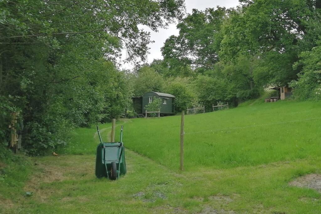 Penn Bergeyn Shepherd'S Huts Exeter Extérieur photo